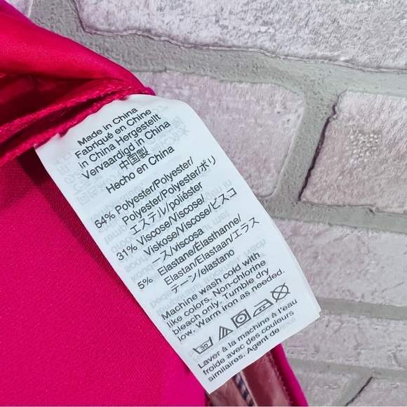 J. Crew NWT Cameron Slim Cropped Festive Pink Tailored Trousers Size 2 - Picture 8 of 8